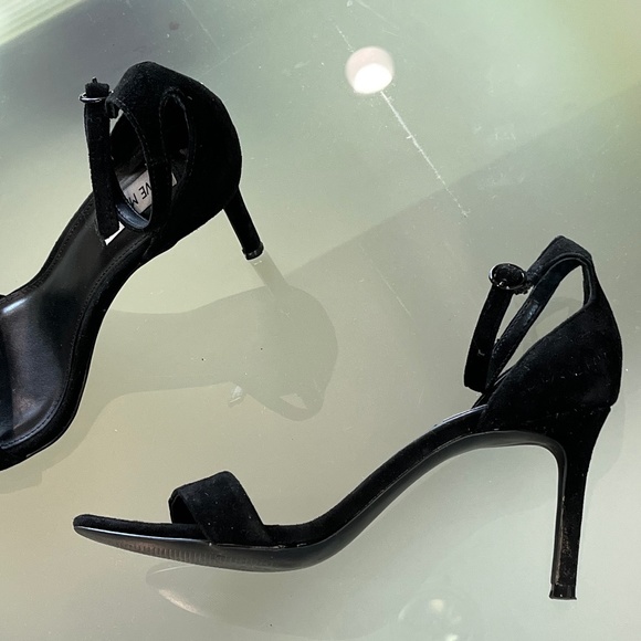 Steve Madden Ankle Strap Luxe Heeled Sandal Black Suede 7.5 PERFECT Condition - Picture 1 of 16